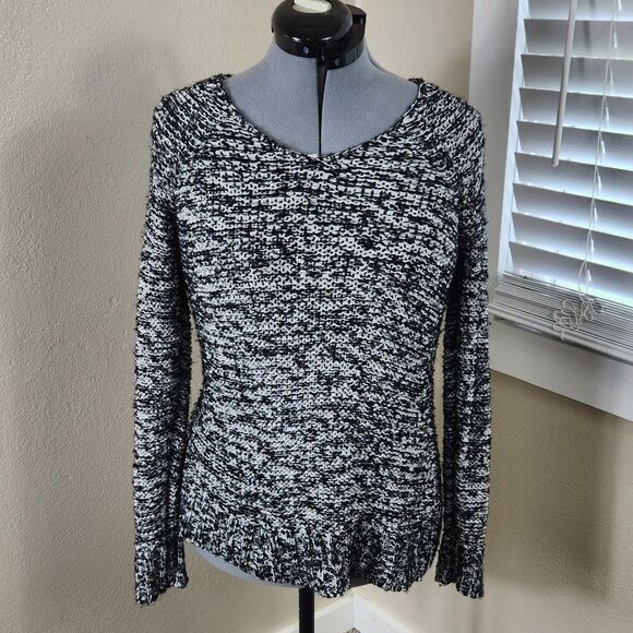 Jessica Simpson Maternity Sweater Size L - Picture 1 of 13